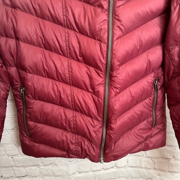 Patagonia Women Size S Prow Puffer Down Jacket Dark Currant Red 28421 - Picture 6 of 8